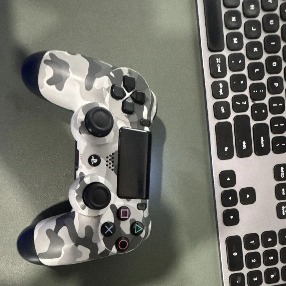 Sony PlayStation DualShock 4 Wireless Controller Gray/White Camo Touchpad